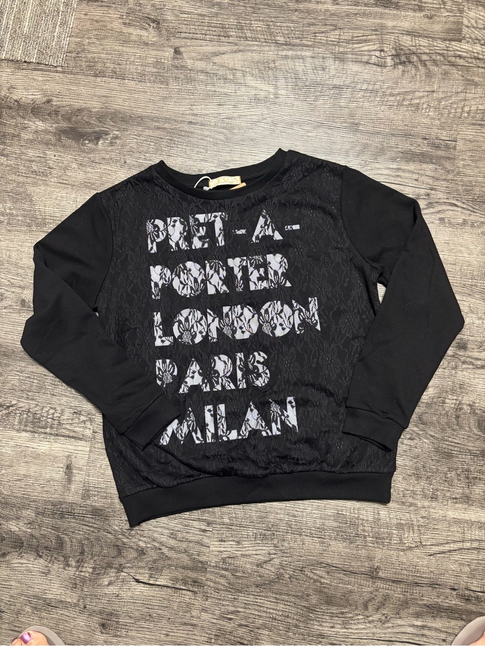 TW Brand Black Lace-Front City-Name Sweatshirt with White Graphic